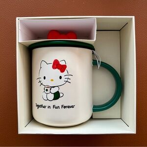 Starbucks Hello Kitty White Box with Red Bow